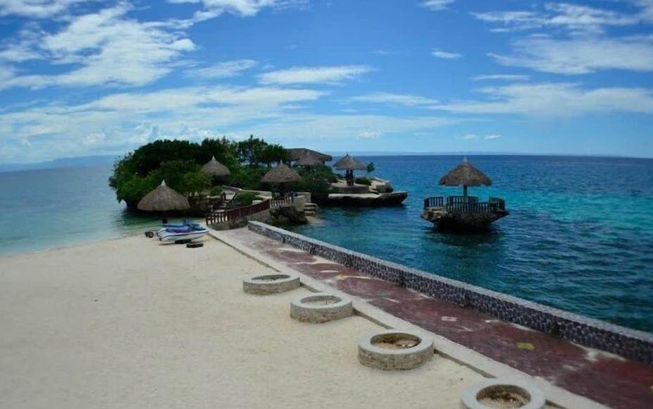 Mangodlong Beach, Philippines , Philippines